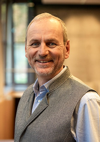 Prof. Dr. Gerald Lembke